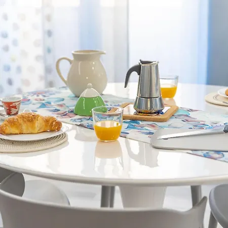 Apartamento Loving - Eine Hochmoderne Drei-zimmer-wohnung Am By Interhome *