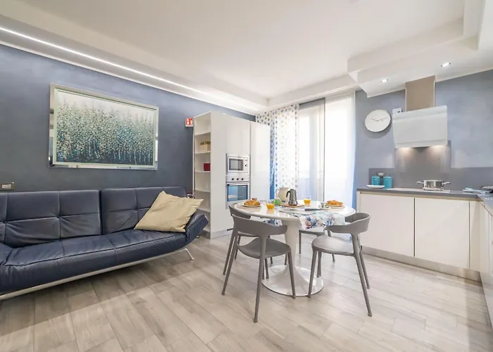 Loving - Eine Hochmoderne Drei-zimmer-wohnung Am By Interhome Appartement Alassio